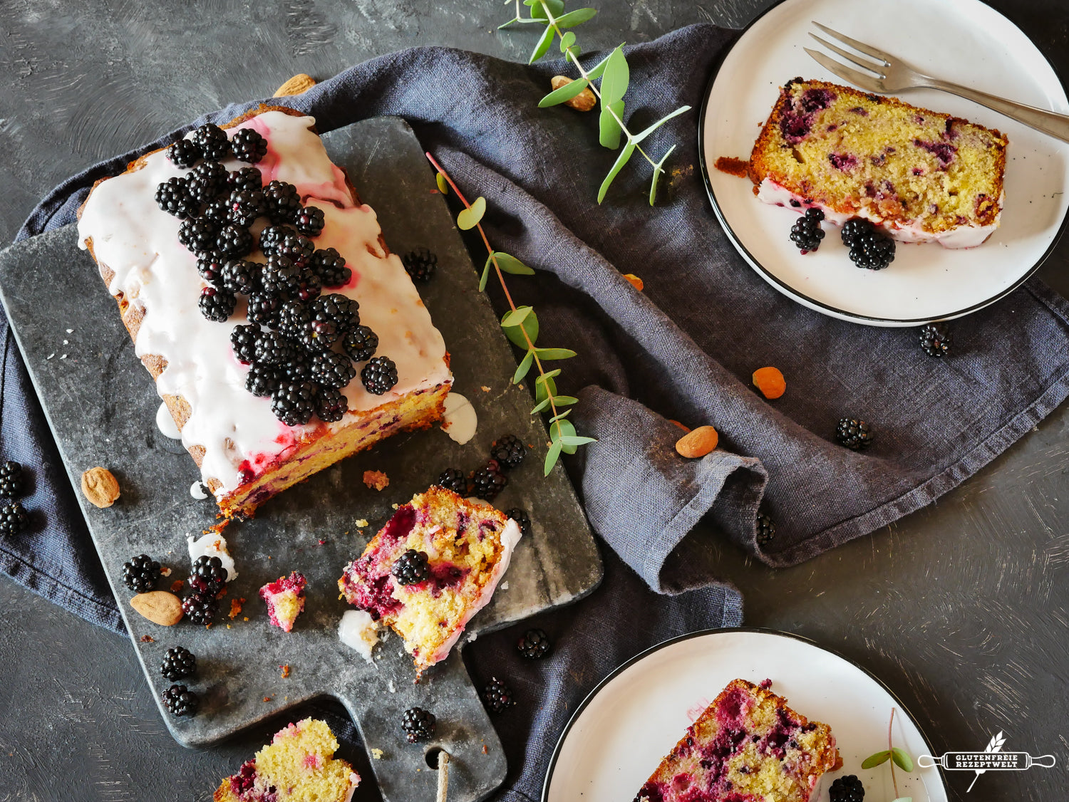 Glutenfreier Zitronen-Brombeerkuchen
