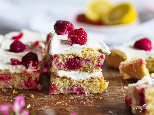 Himbeer Zitronen Kuchen mit einer Schicht Quark Creme