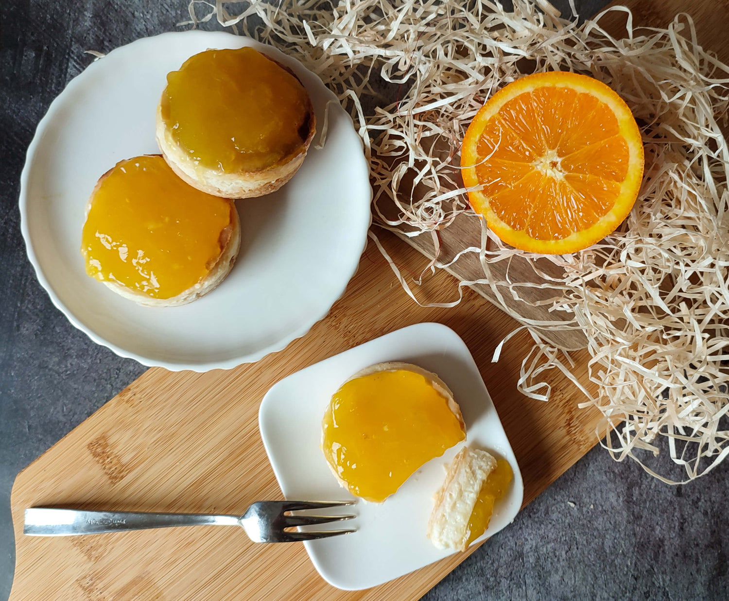 Cheesecake mit Orangenspiegel, glutenfrei