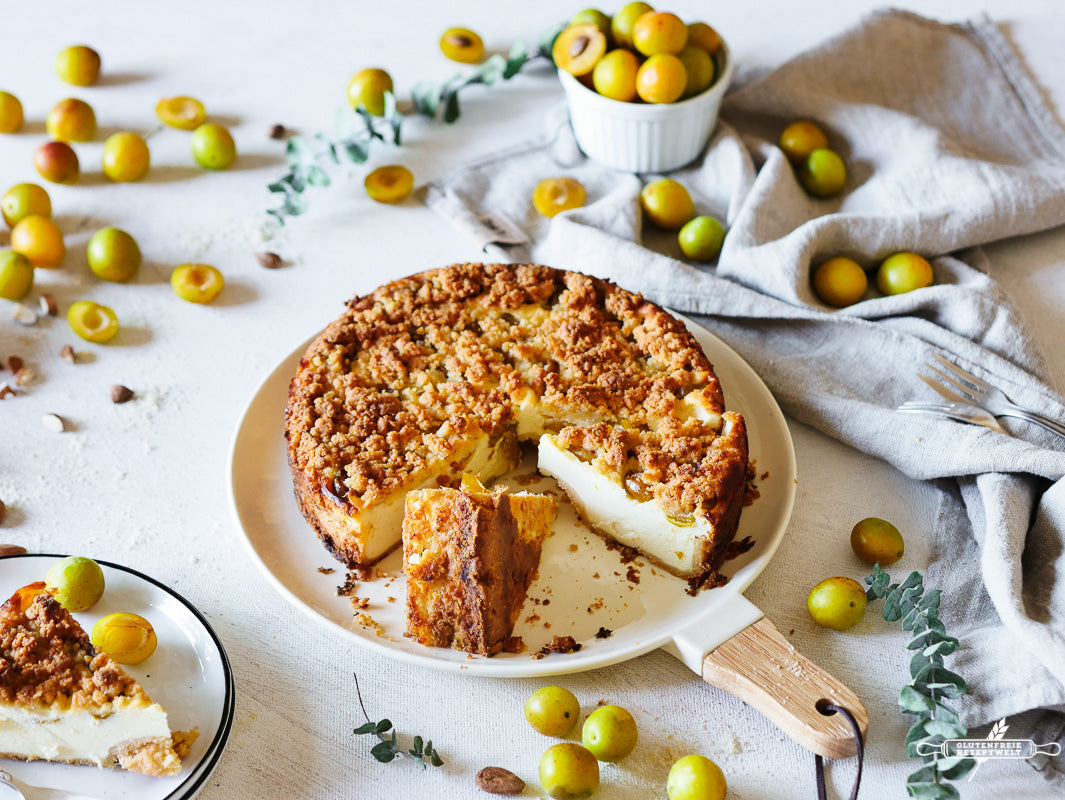 Käsekuchen mit Mirabellen und Streuseln