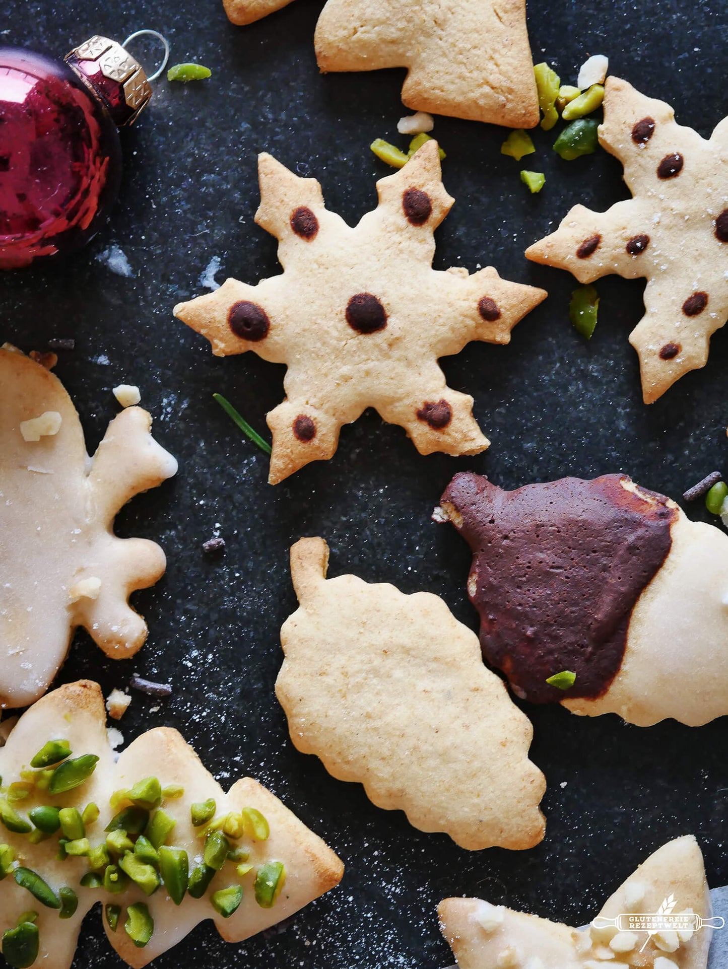Ruut's Christmas Bakery - 5 Grain-Free Cookie Recipes (eBook)